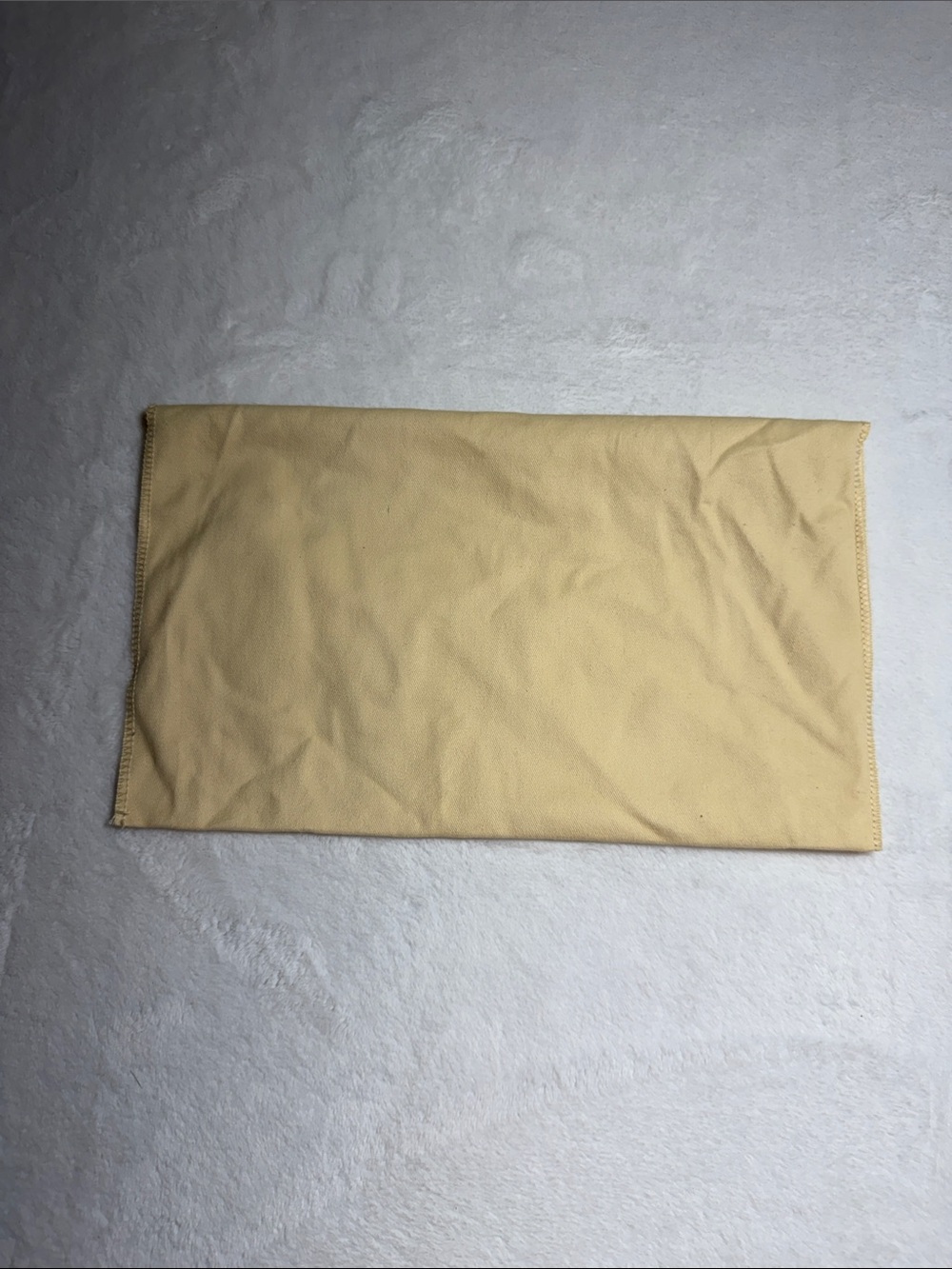 Louis Vuitton Beige Dust Bag with Black Logo - Picture 4 of 5